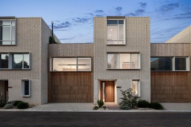4 Pilot  Place, VIC 3215