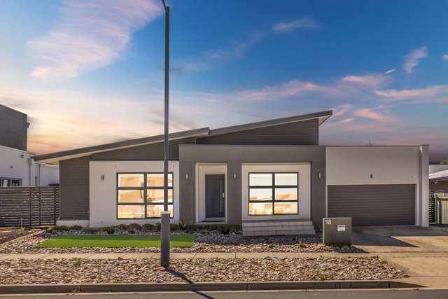 18 Doris Turner Street, ACT 2914