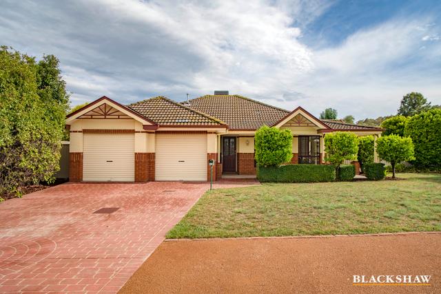 35 Loureiro Street, ACT 2906