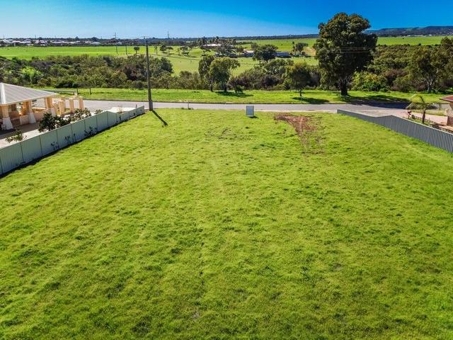 20 Honeysuckle Boulevard, WA 6530