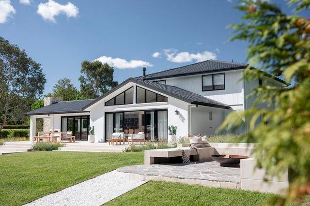 11 Highland Drive, NSW 2576