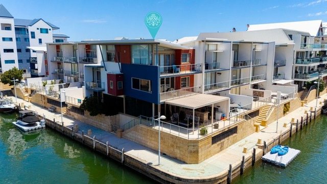 6/4 Torcello Mews, WA 6210