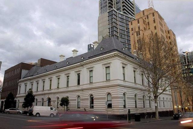 211/61 Mackenzie Street, VIC 3000