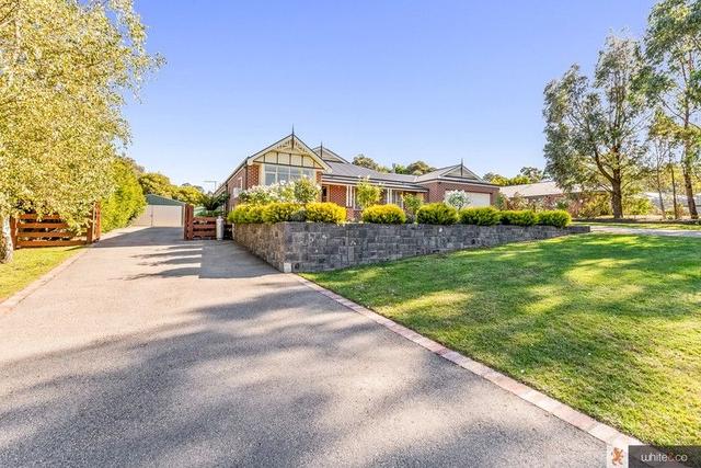 10 Pine Ridge Road, VIC 3757