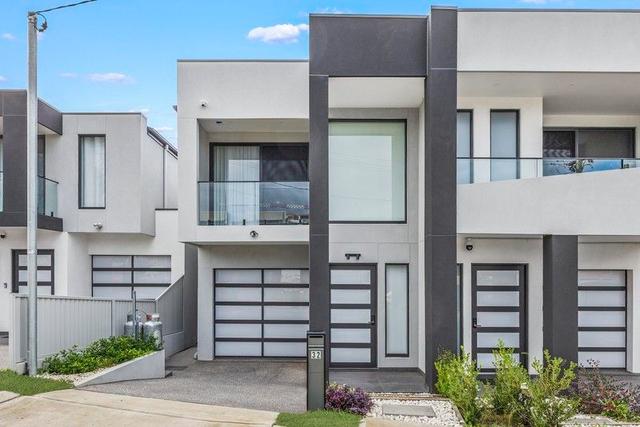 32 Ikara Crescent, NSW 2170
