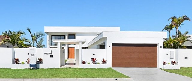 8 Wyuna Street, QLD 4218