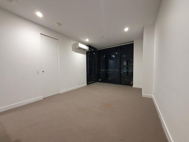 2310/160 Victoria Street, VIC 3053
