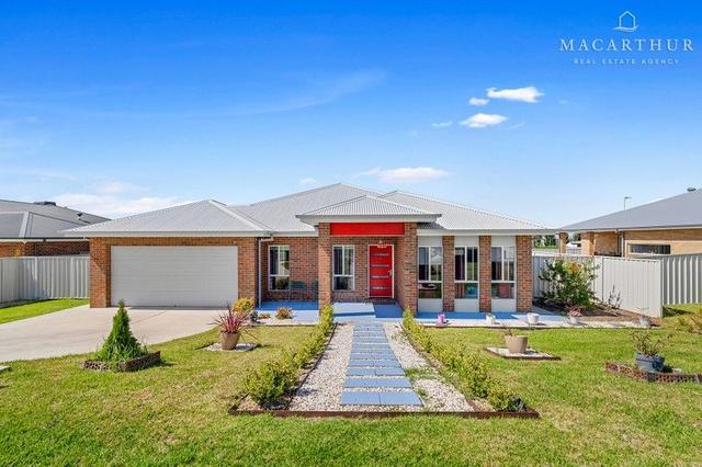 6 Jade Place, NSW 2650