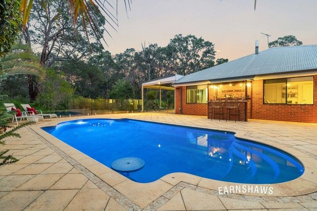 9 Pax Grove, WA 6071