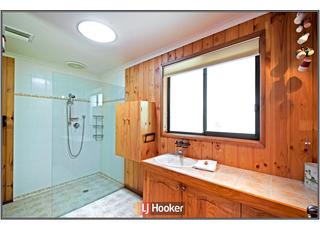 Bathroom (2012-10-02)