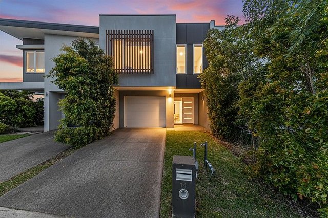 14 Debra Avenue, VIC 3810