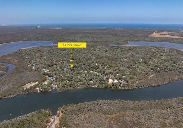 4 Flora Grove, WA 6290