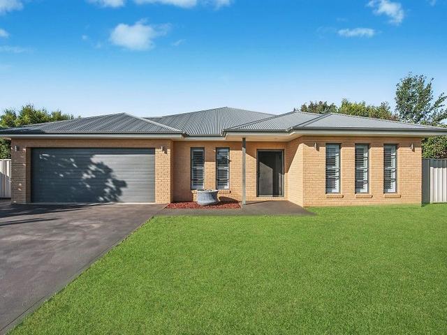 15 Spring Road, NSW 2850