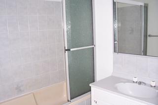 Bathroom (2007-08-08)