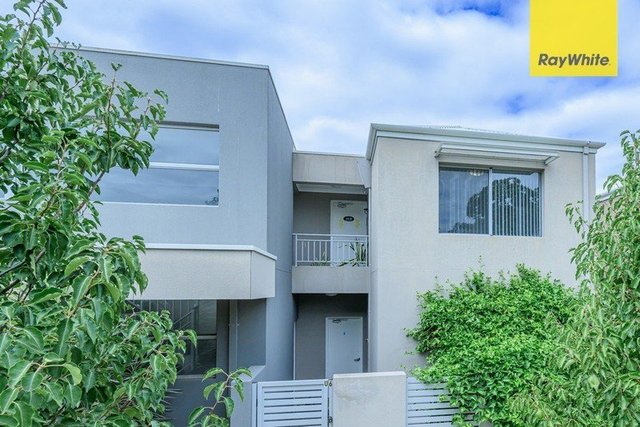 15/8 Blackburn Street, WA 6109