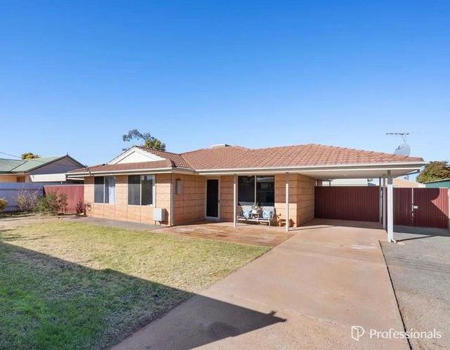 4 Watts Close, WA 6432