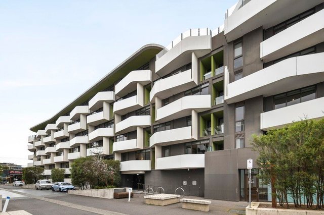 6211/172 Edward Street, VIC 3057