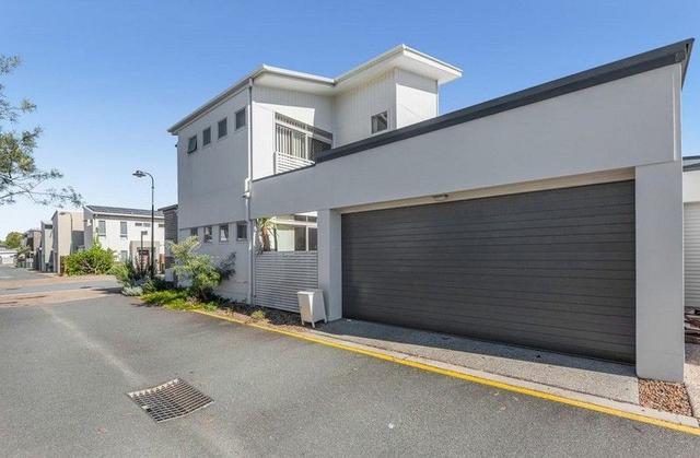 24 Cocoparra Place, QLD 4018