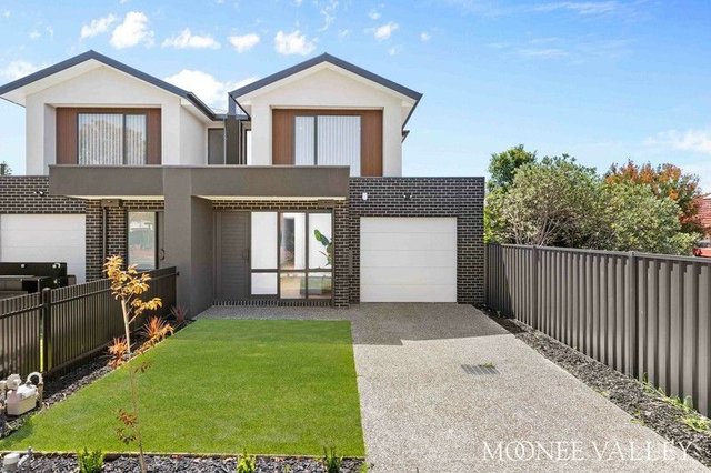 2 Dumas Avenue, VIC 3034