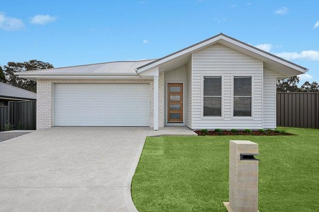 22 Davis Crescent, NSW 2850