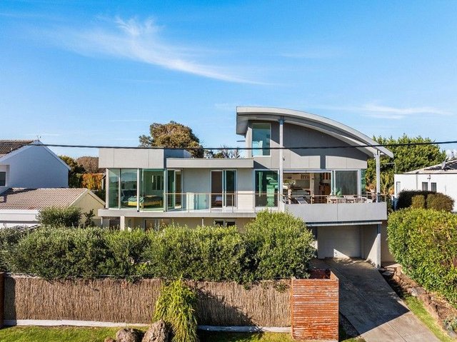 24 Two Bays Crescent, VIC 3934