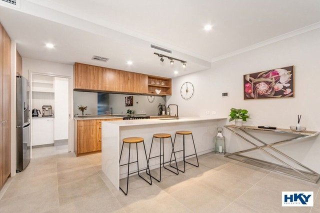 48 Pine Valley Pass, WA 6027