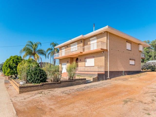 98 Pickering Brook Road, WA 6076