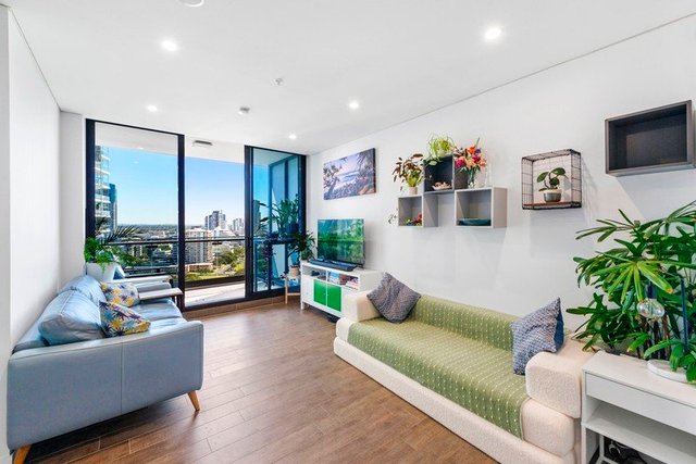 1802/2 Como Crescent, QLD 4215