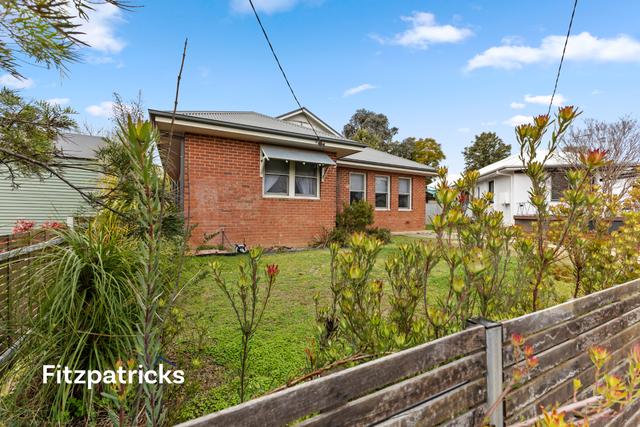 25 Bluett Crescent, NSW 2650