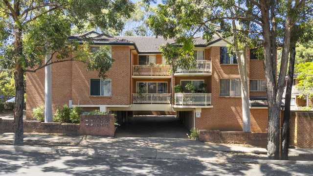 7/39-41 Windsor Road, NSW 2160