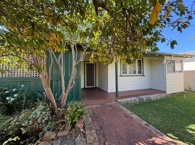 38 Leslie Street, WA 6210