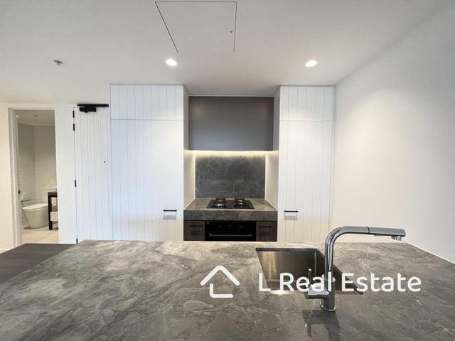 203/21 Wellington St, VIC 3066