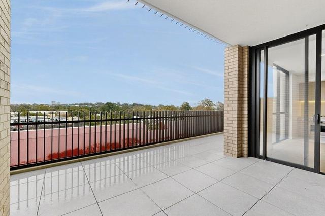 210/2 Mandala Parade, NSW 2154