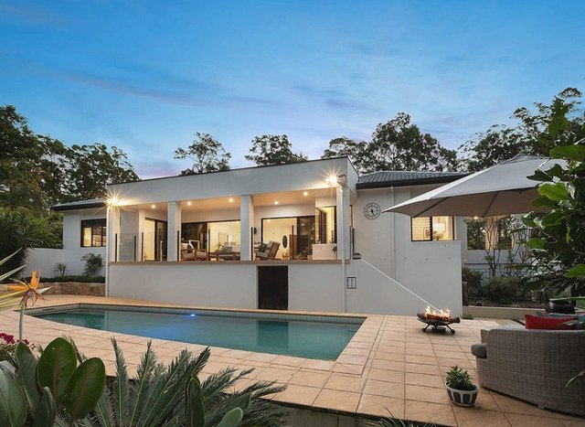 9 Mannikin Rd, QLD 4556