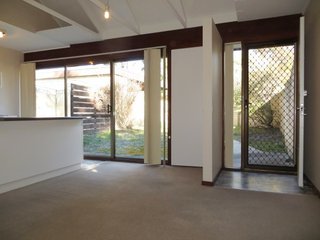 Entry/Dining 