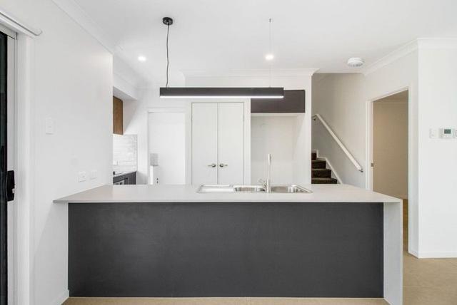 142 The Heights Boulevard, QLD 4209
