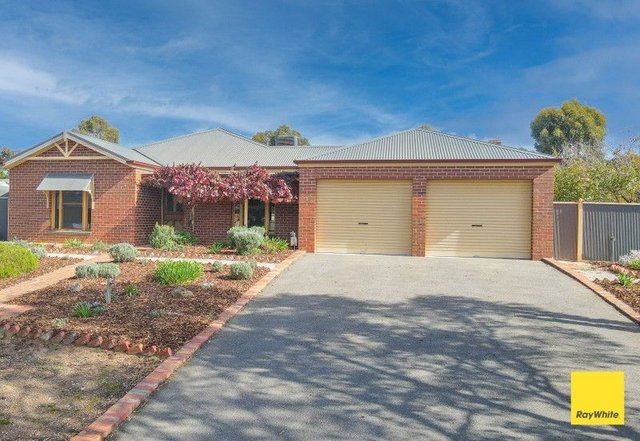 9 Stephen Court, VIC 3551