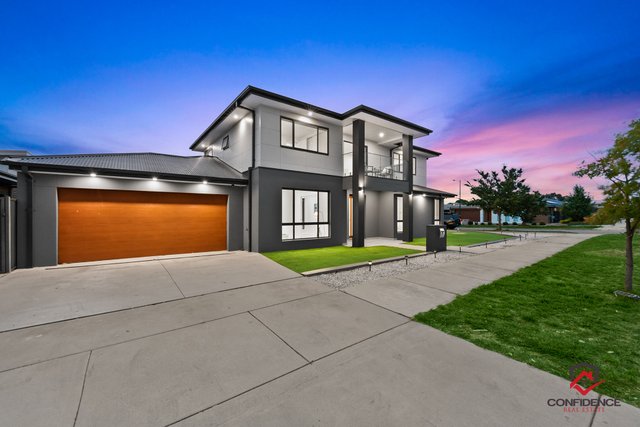11 Booroolong Street, ACT 2914