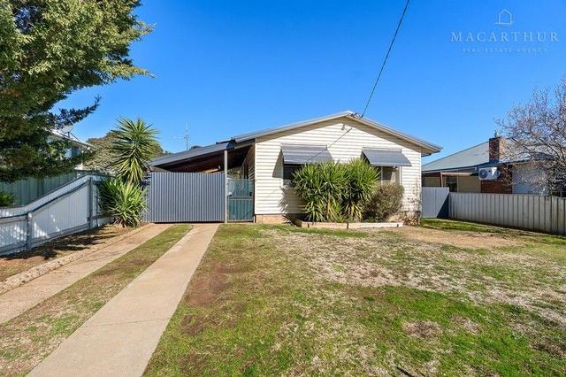 69 Phillip Avenue, NSW 2650