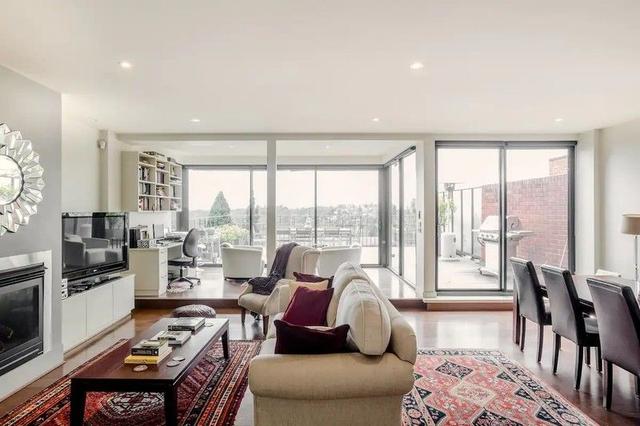 2/76 Studley Park Road, VIC 3101