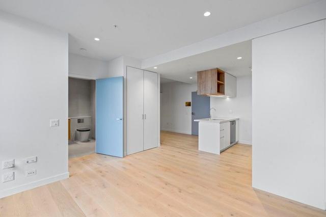 2308/259 Normanby Road, VIC 3205