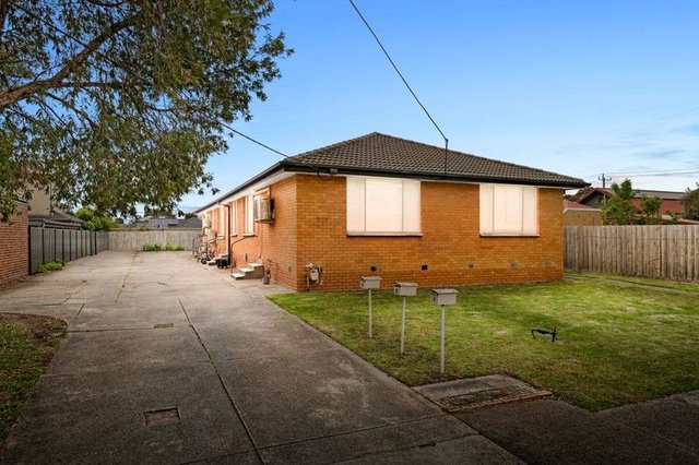 32 Browning Avenue, VIC 3169