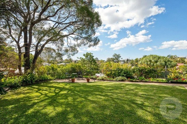 14 Cairns Street, QLD 4059