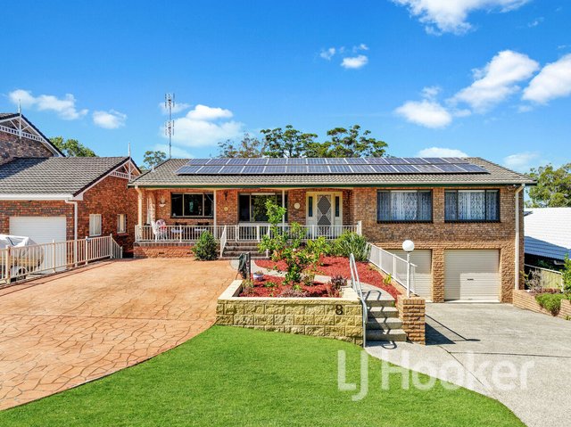 8 Yuroka Crescent, NSW 2540