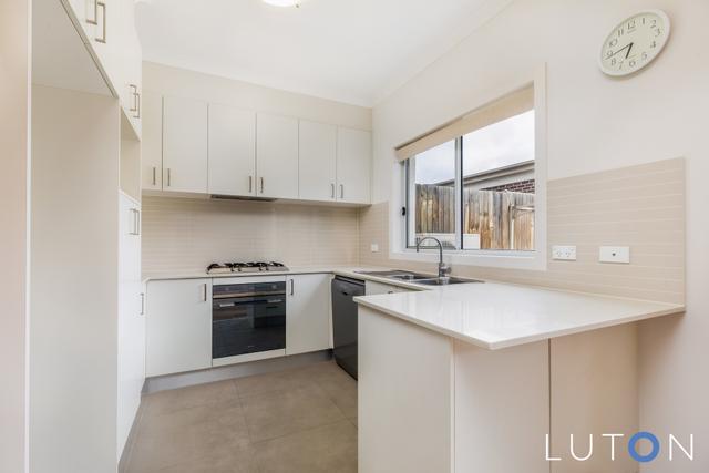 4/50 Peter Cullen Way, ACT 2611