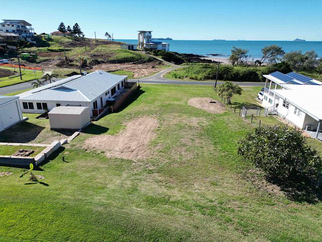 4 Esplanade, QLD 4710