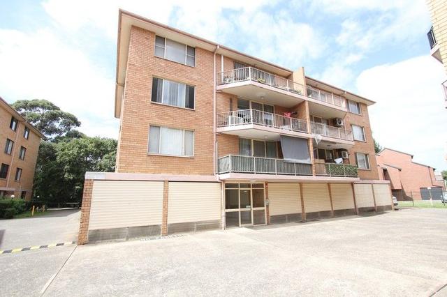 52/1 Riverpark Drive, NSW 2170