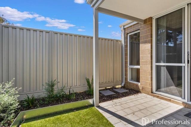 2/17A Morley Drive East, WA 6062