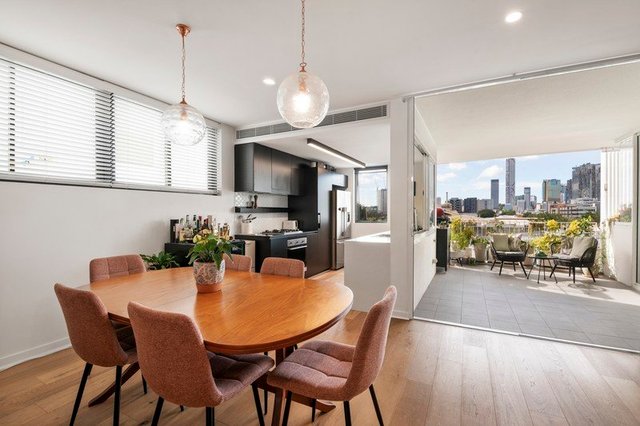 501/8 Donkin Street, QLD 4101