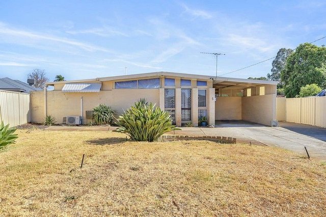 5 Greenwood Place, WA 6147